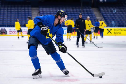 Adrian Kempe of Sweden at a practice session
