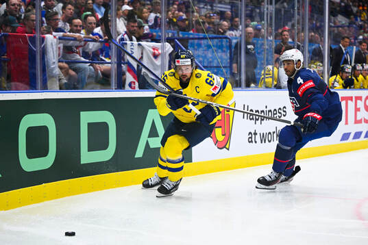 Erik Karlsson of Sweden and Seth Jones of USA
