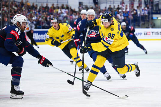 André Burakovsky of Sweden