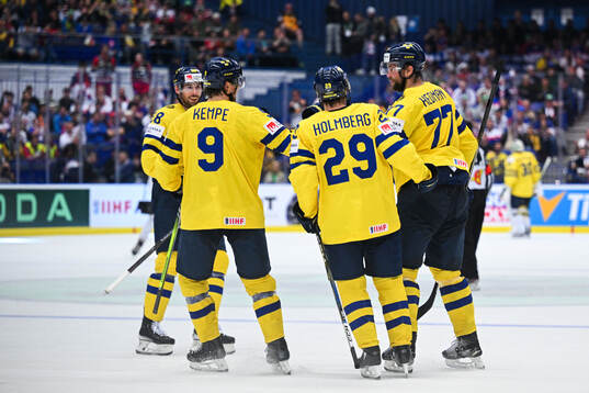 Victor Hedman of Sweden celebrate with team mates