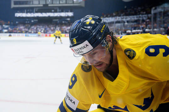 i240510 Adrian Kempe of Sweden