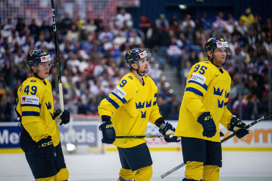 Fabian Zetterlund, Adrian Kempe and André Burakovsky of