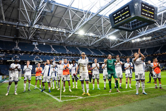 Sirius spelare jublar