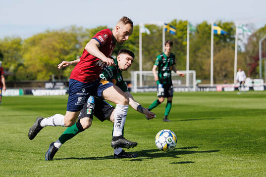 Örgrytes Amel Mujanic och Varbergs Isak Bjerkebo