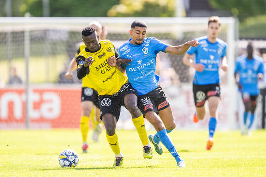 Mjällbys Silas Nwankwo och Halmstads Amir Al-Ammari