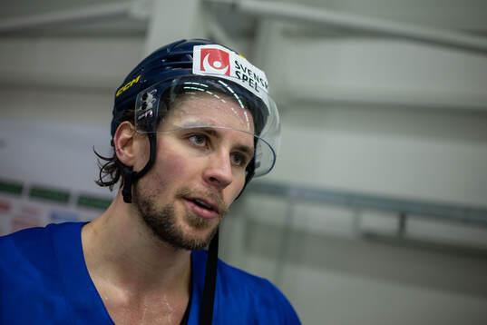 Adrian Kempe of Sweden