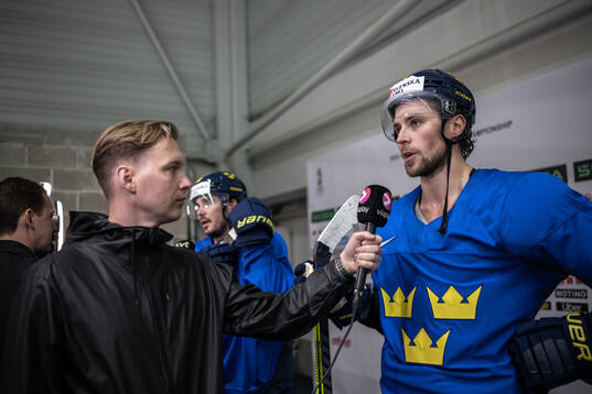 Ludvig Svan of Swedish broadcaster Viaplay interviews