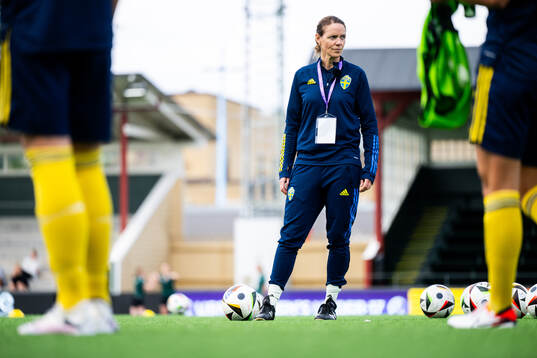 Head coach Lovisa Delby of Sweden