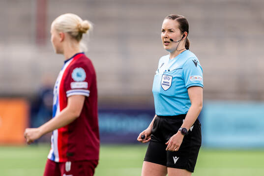 Referee Lotta Vuorio