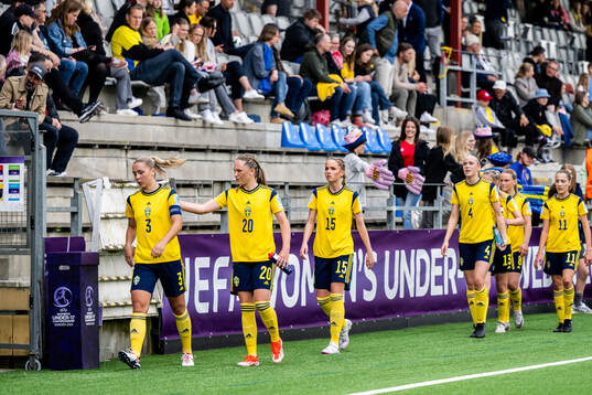 Alice Broman, Nova Rolfsson, Carmen Cernjul, Fabienne