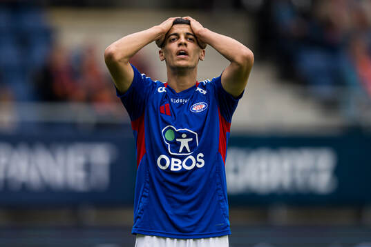 Jones El-Abdellaoui of Vålerenga looks dejected