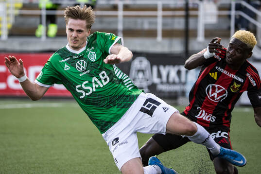 Brages Johan Arvidsson och Östersunds Assiedou Yannick