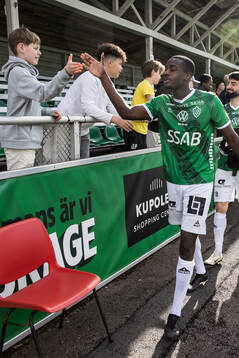 Brages Adil Titi jublar
