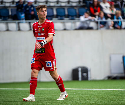 Skövde AIKs Filip Drinic deppar