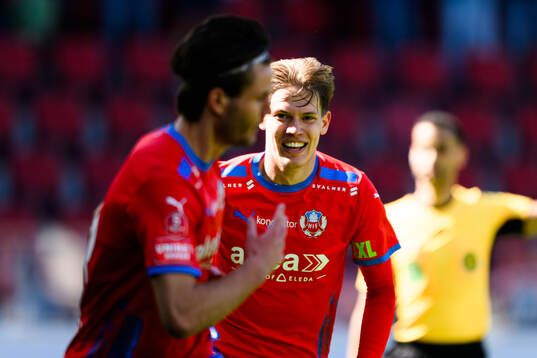 Helsingborgs Wilhelm Loeper och Taylor Silverholt jublar