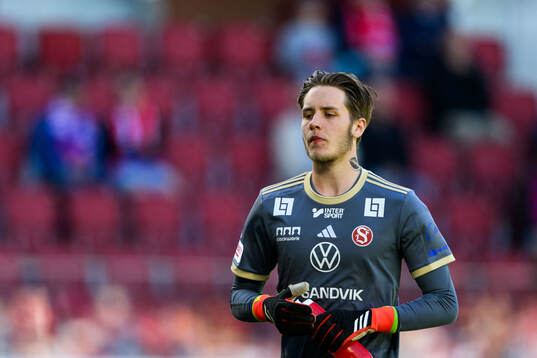 Sandvikens IFs målvakt Emanuel Sjögren Svedberg