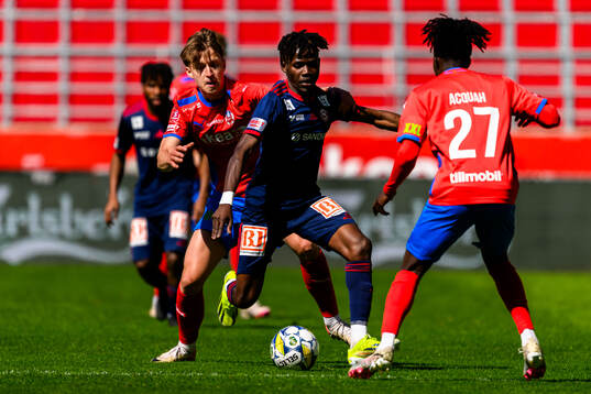 Helsingborgs Adrian Svanbäck och Benjamin Acquah och