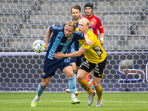 Djurgårdens Tobias Gulliksen och Elfsborgs André Boman