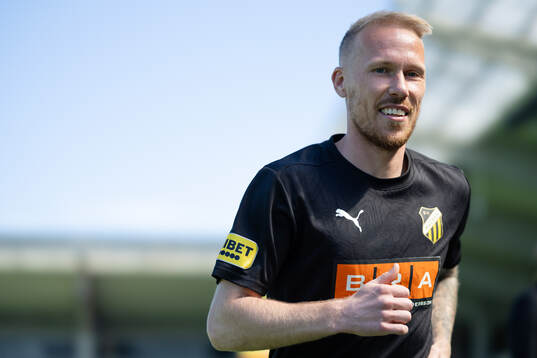 Häckens Mikkel Rygaard Jensen innan fotbollsmatchen i