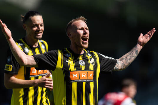 Häckens Mikkel Rygaard Jensen jublar