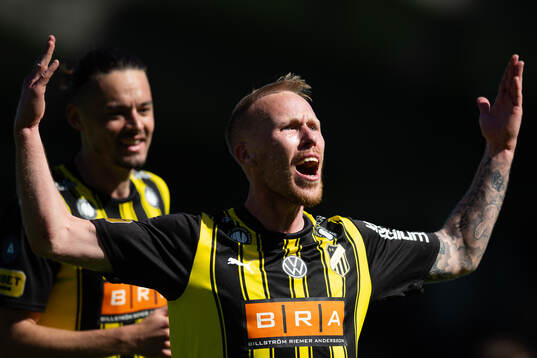 Häckens Mikkel Rygaard Jensen jublar