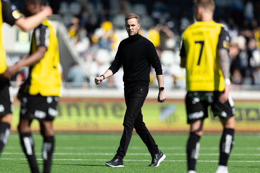 Kalmars tränare Henrik Jensen deppar