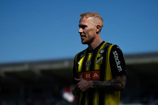 Häckens Mikkel Rygaard Jensen innan fotbollsmatchen i