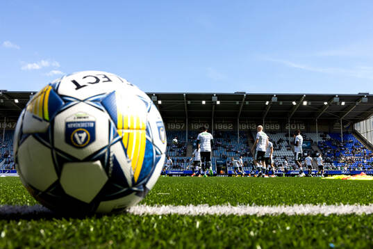 Hammarbys spelare på uppvärmningen