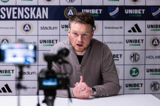 Hammarbys tränare Kim Hellberg