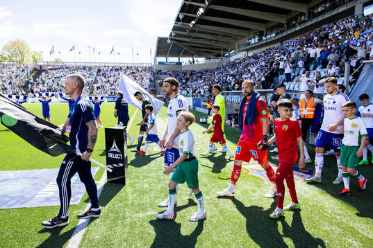 IFK Norrköpings Christoffer Nyman, målvakt Oscar Jansson