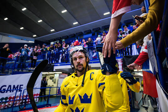 Erik Karlsson of Sweden