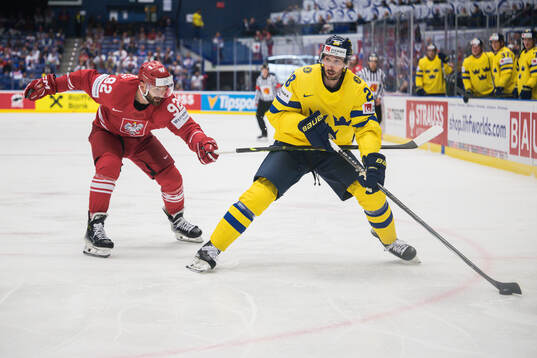 Maciej Urbanowicz of Poland and Marcus Pettersson of Sweden