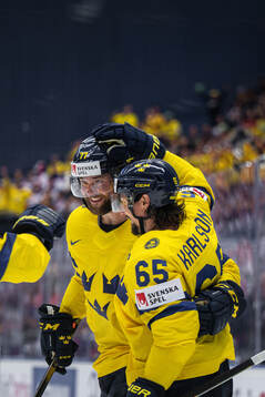 Adrian Kempe, Victor Hedman and Erik Karlsson of Sweden