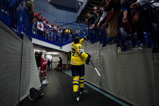 Erik Karlsson of Sweden