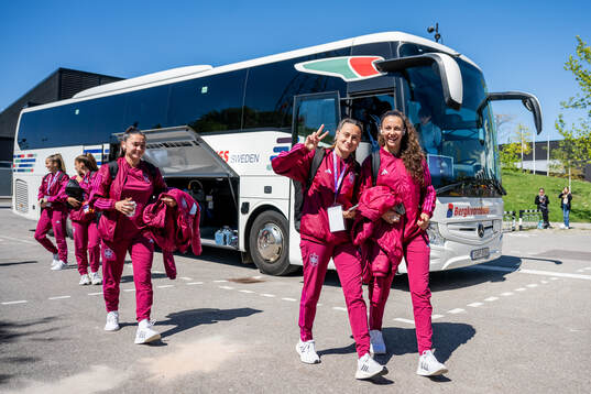Players of Spain arrives at the stadium