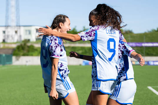 Alba Cerrato of Spain celebrates with Celia Segura