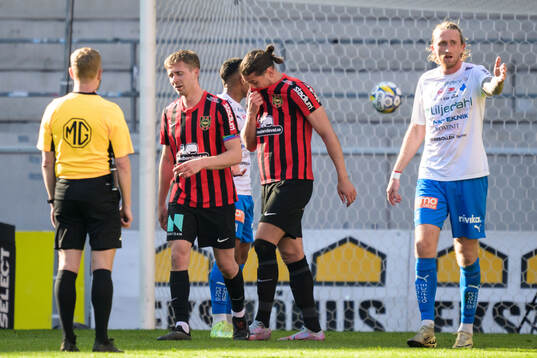 Brommapojkarnas Ludvig Fritzson och Nikola Vasic deppar