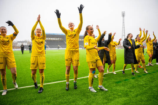 Cecilie Falch, Andrea Karoline Nymo Holmstrøm, Anna