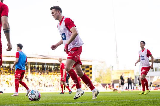 Emil Kornvig of Brann warms up
