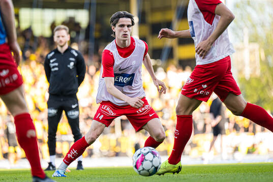 Ulrik Mathisen of Brann warms up