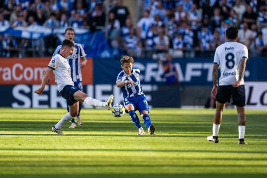 Malmö FFs Lasse Berg Johnsen och IFK Göteborgs Arbnor