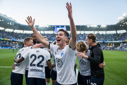 Malmö FFs Lasse Berg Johnsen jublar