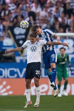 Malmö FFs Erik Botheim och IFK Göteborgs Sebastian Hausner