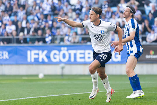 Malmö FFs Erik Botheim jublar