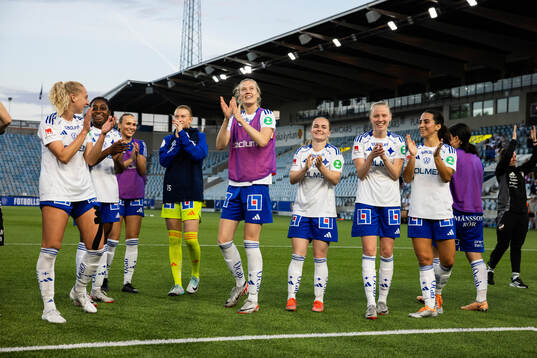 IFK Norrköpings spelare jublar