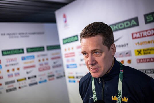 Head coach Sam Hallam of Sweden