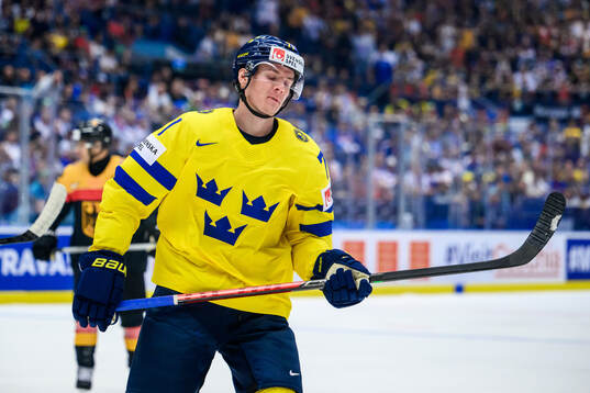 Victor Olofsson of Sweden looks dejected