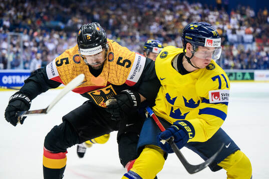 Bläddra bland fler bilder av 2024 IIHF Ice Hockey World Championship, day 4, Germany - Sweden