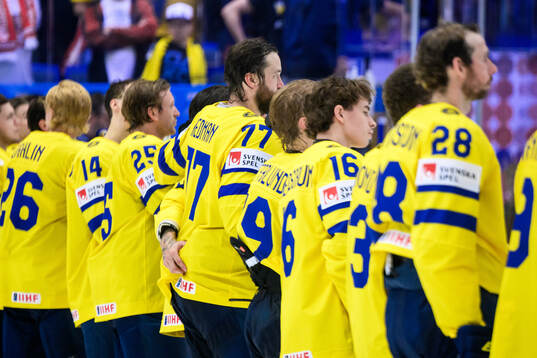 Erik Karlsson and Victor Hedman of Sweden