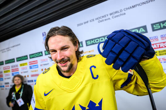 Erik Karlsson of Sweden